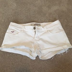HOLLISTER WHITE JEAN SHORTS
