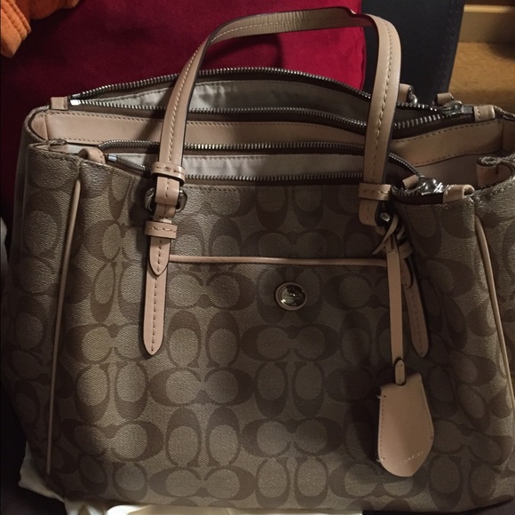 Authentic COACH signature leather purse REDUCED