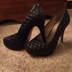 Black Shoedazzle Classic platform heels