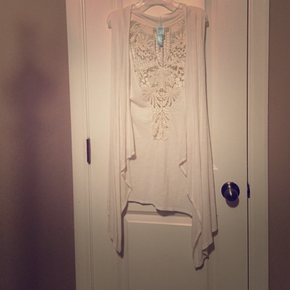 Cotton off white vest with beautiful back design