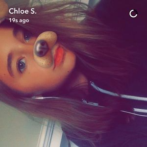 Meet your Posher, Chloe