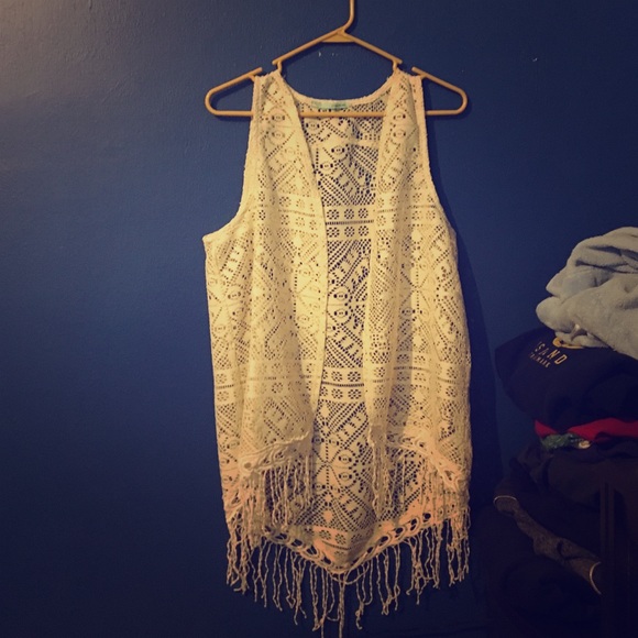 Lacy vest with fringe