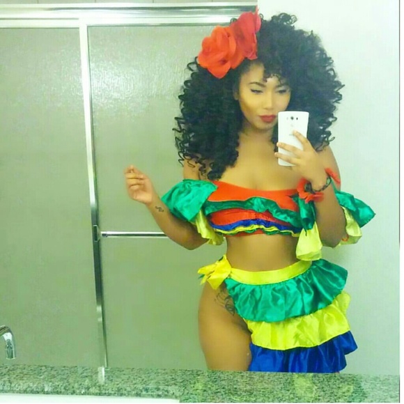 Seniorita costume