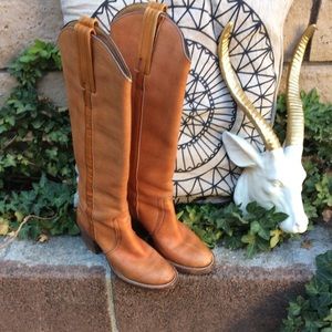🌻SALE TODAY ONLY! 🌻 FRYE under the knee boots
