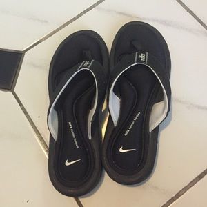 Nike flip flops