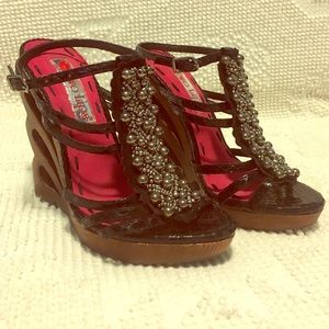 Two Lips Wedges size 6