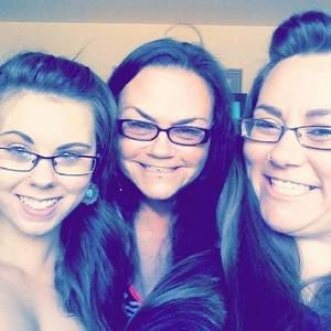 Meet your Posher, Kelli