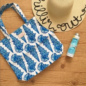 Lily Pulitzer Estée Lauder Bag (Summer)