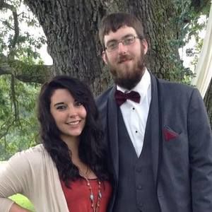 Meet your Posher, Caitlin