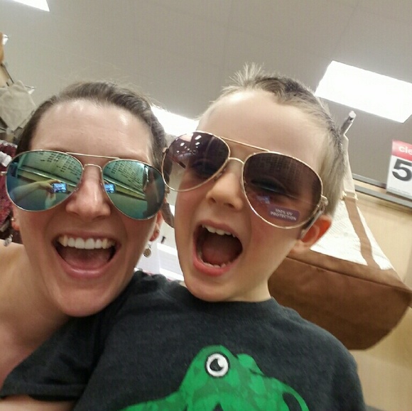 Meet your Posher, Joie