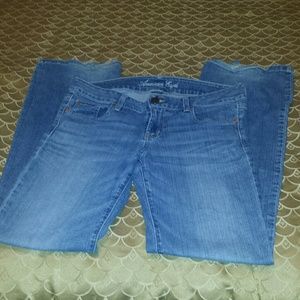 LOVED AMERICAN EAGLE JEANS