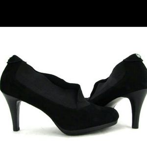 FINAL SALE  Anne Klein WAVA black suede booties