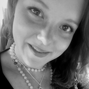 Meet your Posher, Bettina