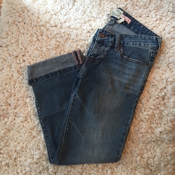 Abercrombie and Fitch capri's