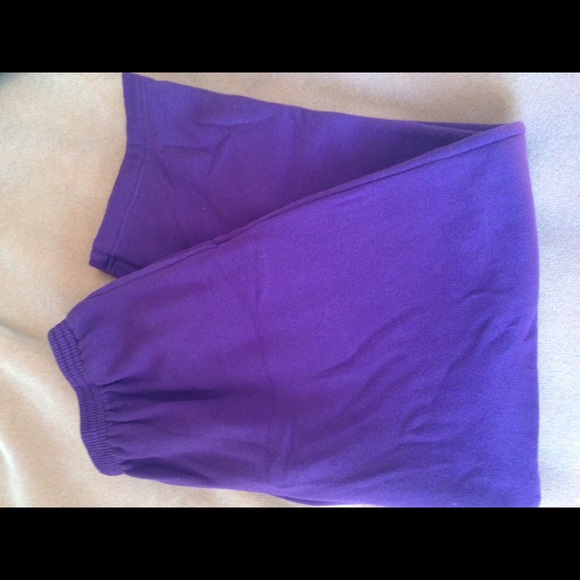 Purple sweatpants with pockets