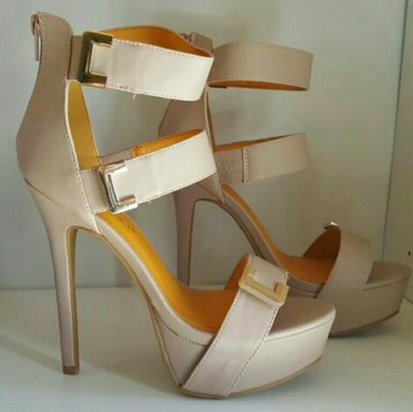 High heels - Picture 2 of 2