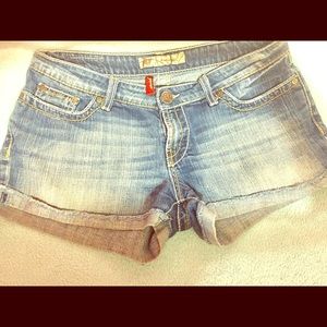 BKE Stella shorts size 30