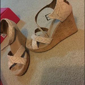 Toms Wedges