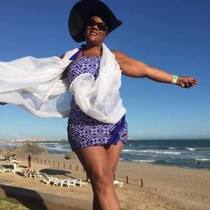 Meet your Posher, Nina