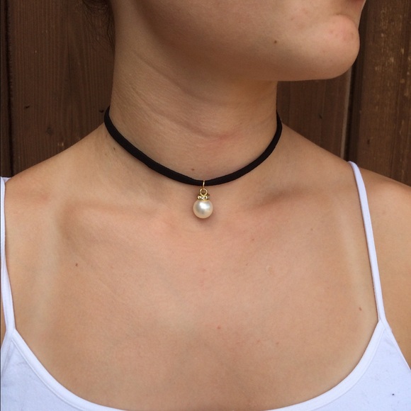 2 Left!❤️Choker - Picture 2 of 3