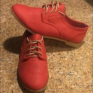 Lace Up Oxfords (Brand New/Direct from wholesaler)