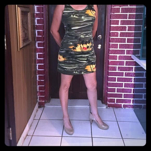 Cute dress,