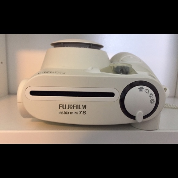 Fujifilm Instax Mini 7S - Picture 3 of 4