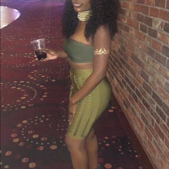 Super cute body hugging bandage skirt - Picture 4 of 4