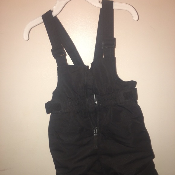 Black NWOT boy or girl snow bib Cherokee brand