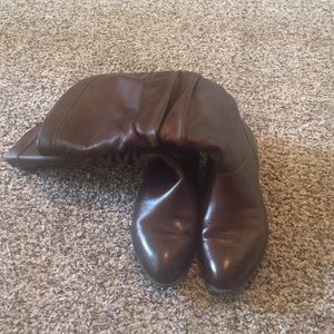 Chocolate brown slouch boots!