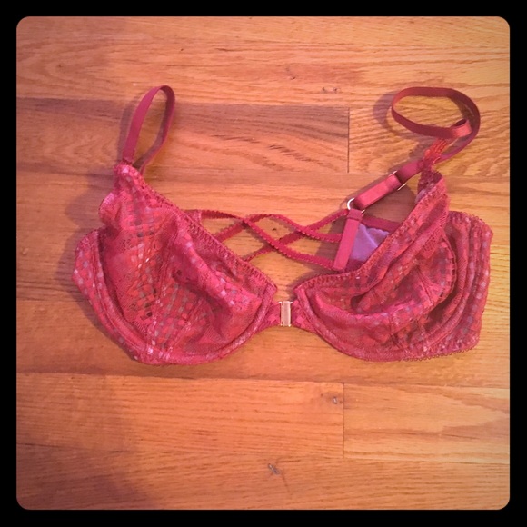 VS no padding front clasp bra.