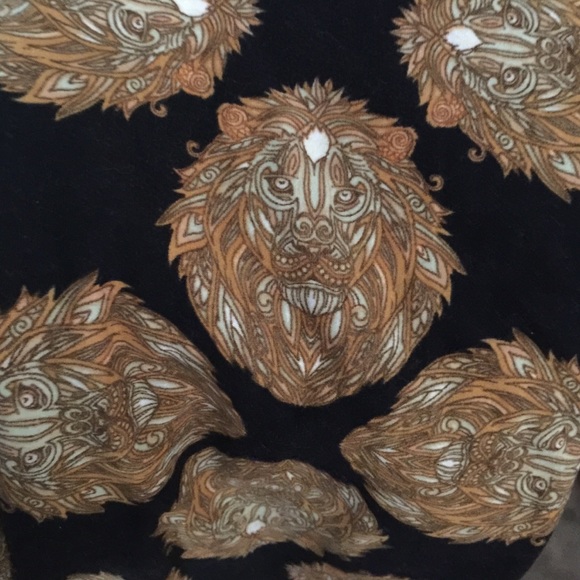 Lularoe Black and Gold Lion TC Leggings