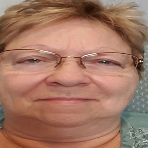 Meet your Posher, Nora