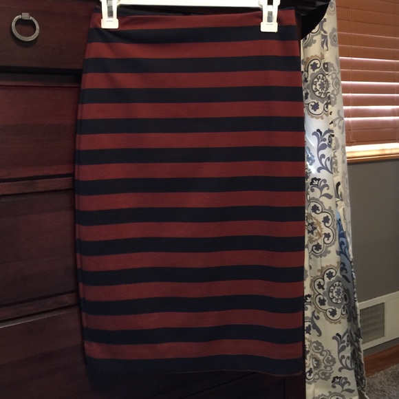 Jersey knit striped skirt