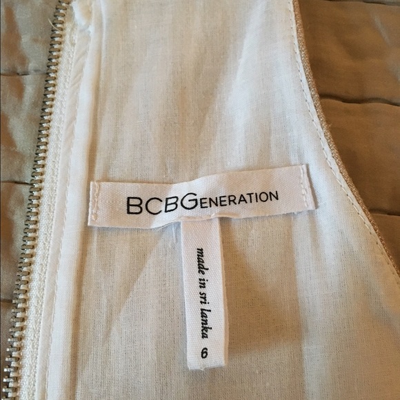 BCBGeneration RACER BACK CROP TOP - Picture 3 of 4