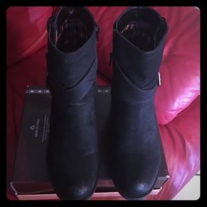 🌹🌹🌹cute little boots 🌻🌻