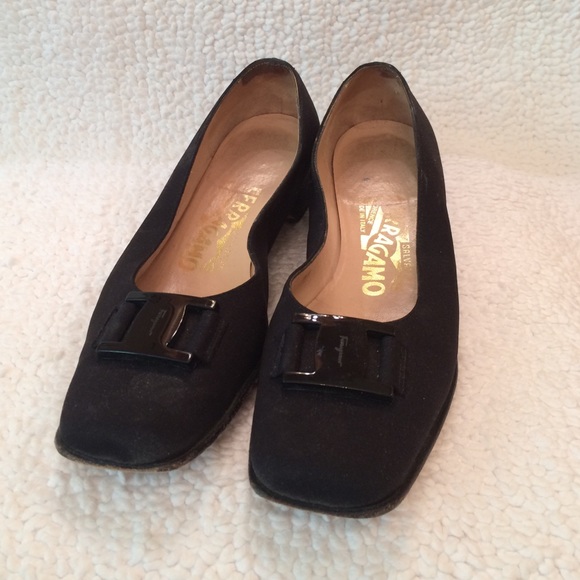 Ferragamo shoes, closed toe, slight heel