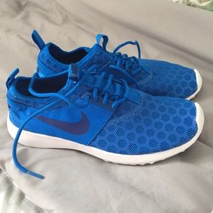 Never Worn Royal Blue Nike