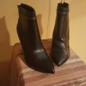Boots (never worn)