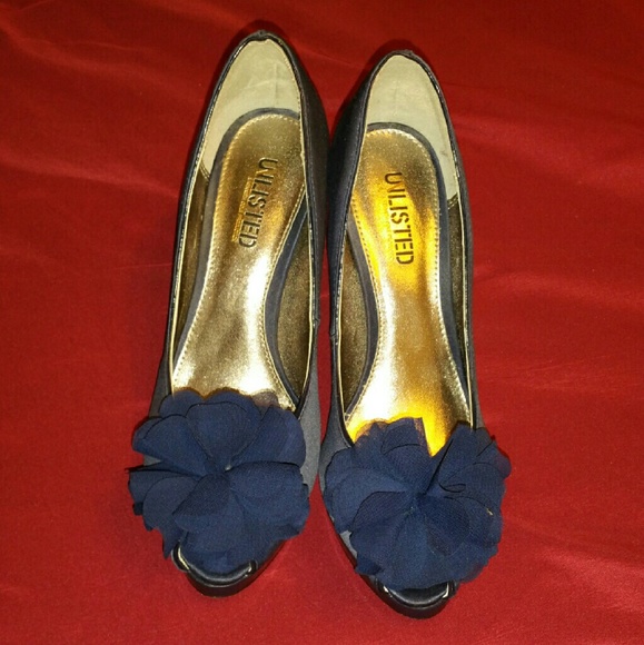 Heels - Picture 4 of 4