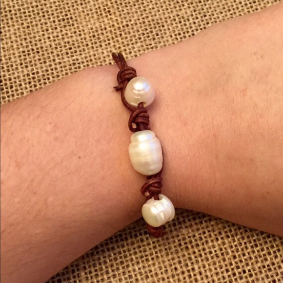 NEW Leather Pearl Boho Knot Bracelet - Picture 2 of 7