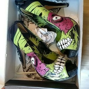 Zombie heels