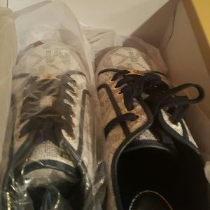 Sneakers (never worn)