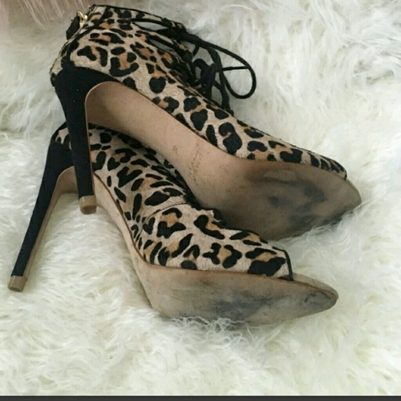 SOLD!!!   Zara leopard heels Size 39 lace up - Picture 3 of 4