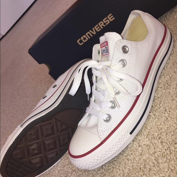 WHITE ALL-STAR CONVERSE