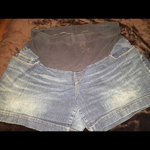 3x Maternity shorts, motherhood Maternity brand.