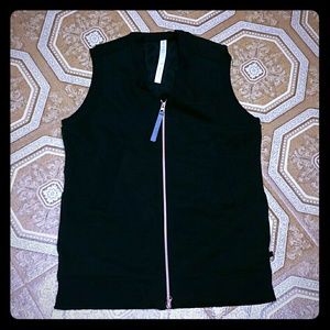 Lululemon size 6 vest NWOT Departure Vest