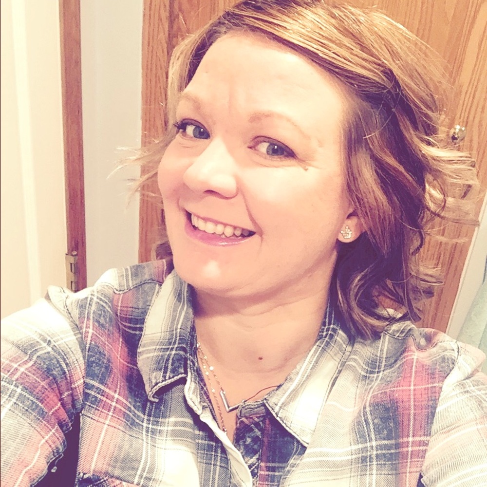 Meet your Posher, Alisa