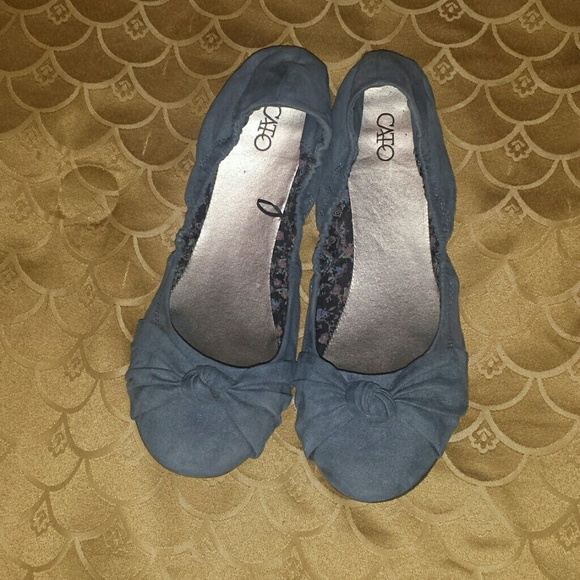 Size 8 Cato knotted flats