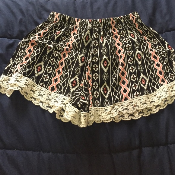 short - Picture 2 of 3